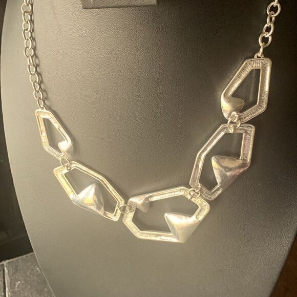 EL Vintage Black enamel and Clear Crystal Statement necklace, in Silver tone - Picture 3 of 4